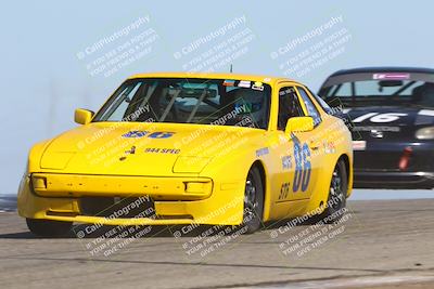 media/Oct-26-2025-CalClub SCCA (Sun) [[8ce1e69566]]/Group 2/Grapevine/